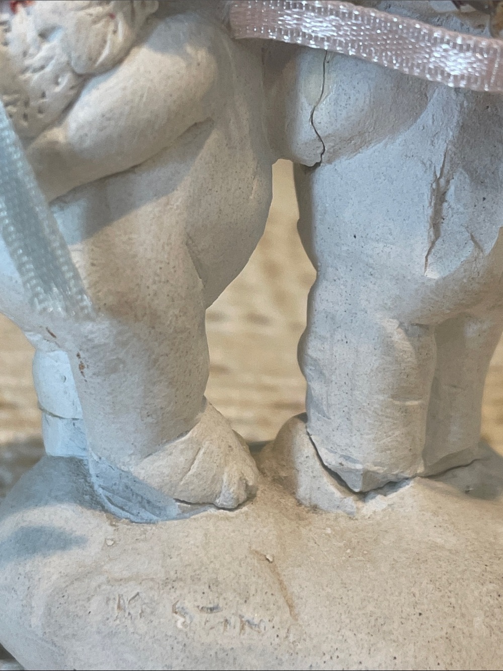 White Cherub Couple Figurine with Floral Crowns - Dreamsicles - stolen kiss - Picture 3 of 4